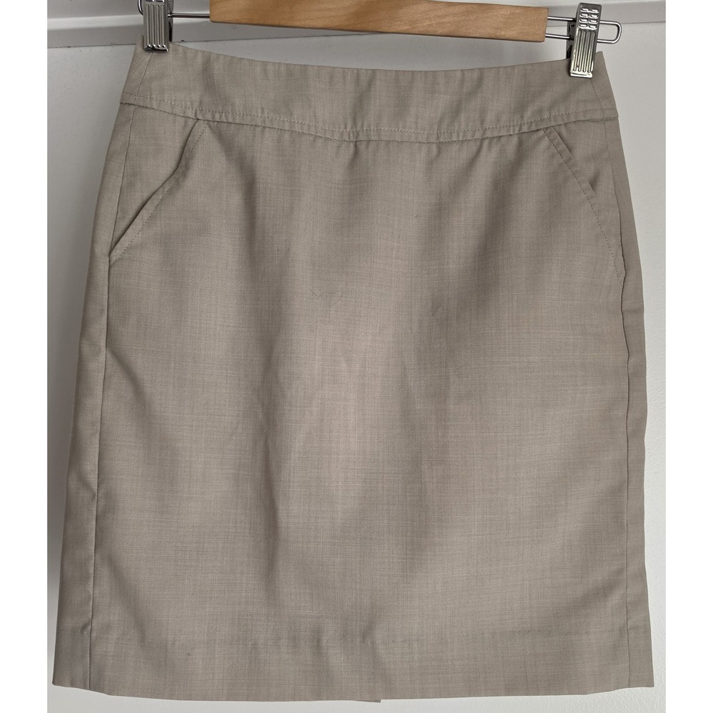 Banana Republic Wool Skirt Size 00P Beige Solid Professional Pencil Mini